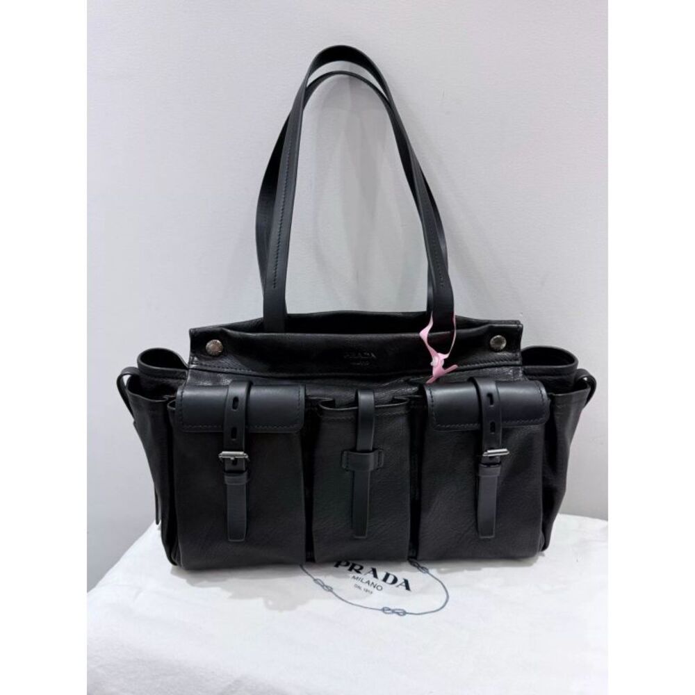Prada Women Pre-Loved Bag Very Good Condition - Picture 2 of 7